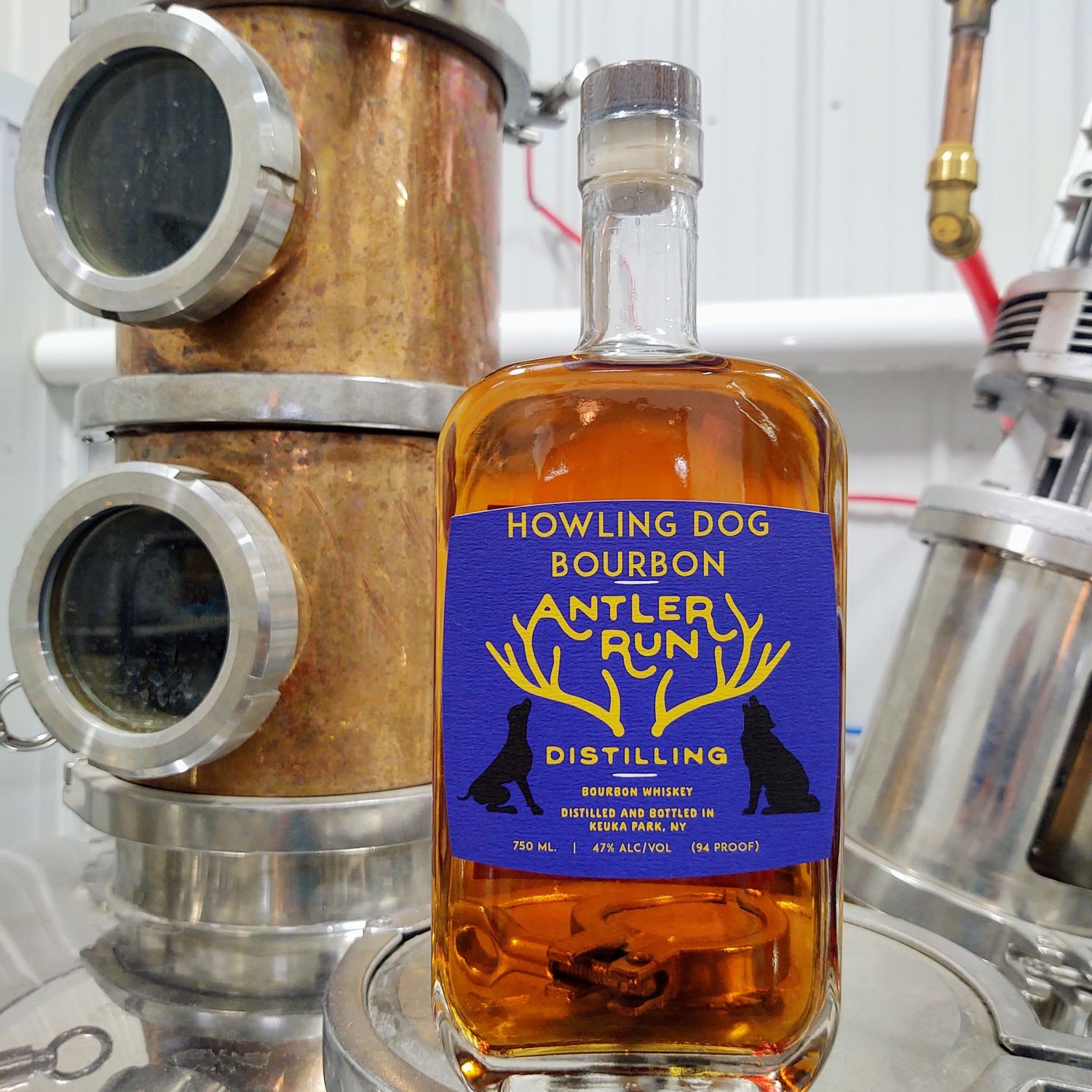 LIQ-750ml Antler Run Howling Dog Bourbon