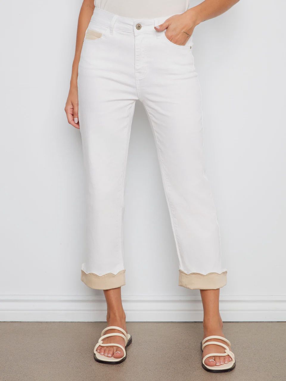 Cropped Twill Jeans with Contrast Scallop Cuff - White
