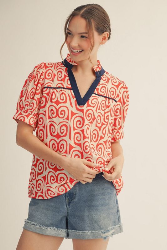 Solid Contrast Detail Swirl Print Plus Top