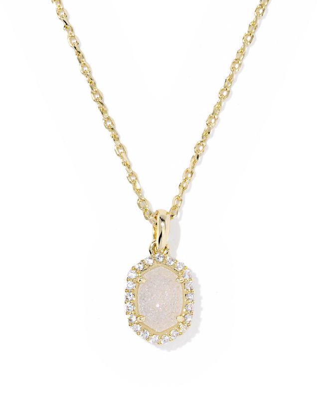 DAPHNE CRYSTAL FRAME SHORT PENDANT NECKLACE
