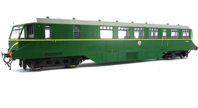 Heljan 19404, W32W, GWR &#39;Razor Edge&#39; Diesel Railcar, BR Green, white cab roofs, speed whiskers, Boxed, As New [C1]