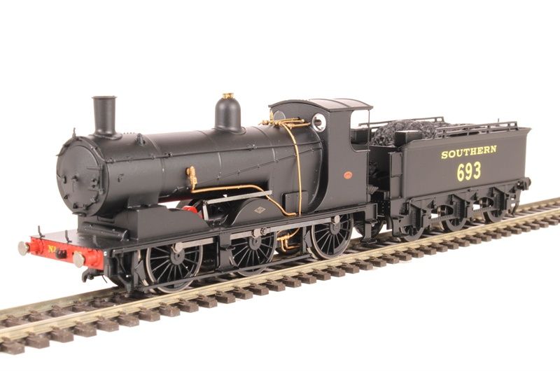 Hornby R3419 SR 0-6-0 &#39;693&#39; 700 Class [25% Off!*]