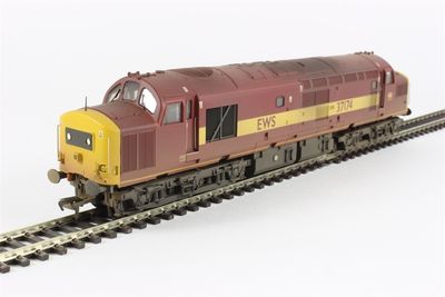 Bachmann Branchline Class 37/0 37174 in EWS livery (Weathered) [32-786]