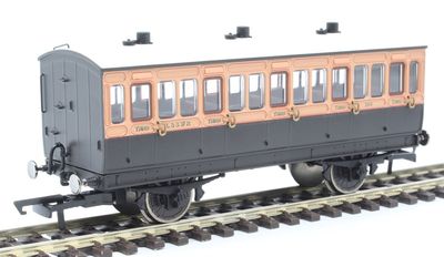 Hornby R40062A LSWR 3rd Class 5 Door 4 wheel coach. Oil lamps + step boards 308 [25% Off!*]