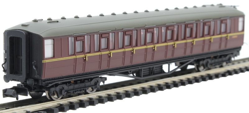 Dapol Gresley BR Maroon 2nd Class Coach E12053E [2P-011-075]