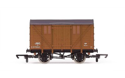 Hornby R60029 BR, 10T Quad Vent Meat Van - Era 4 [25% Off!*]
