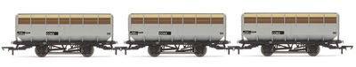 Hornby R60255 BR 20T Coke Hopper Wagon Triple Pack [25% Off!*]
