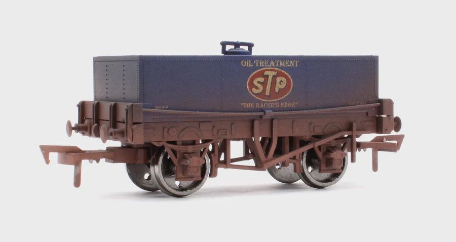 Dapol Rectangular Tank STP Oil Weathered [4F-032-028]
