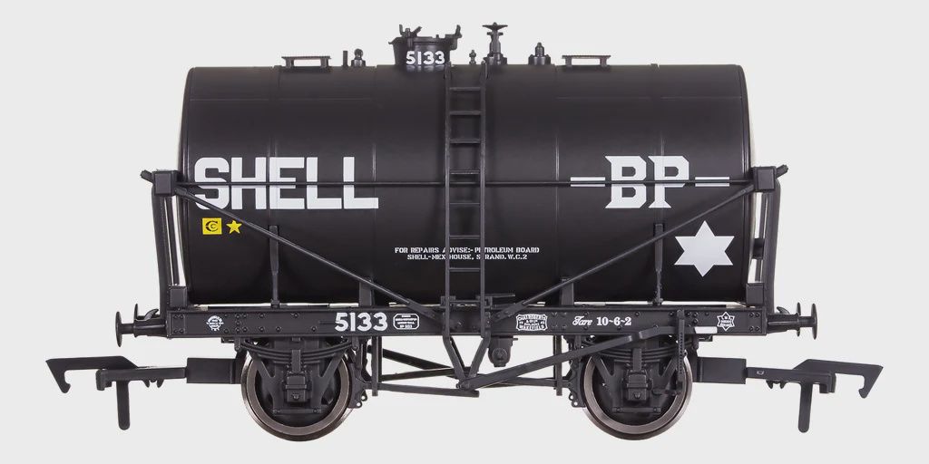 Dapol 14t Class B Tank Wagon Shell-BP Black 5133 [4F-059-003]