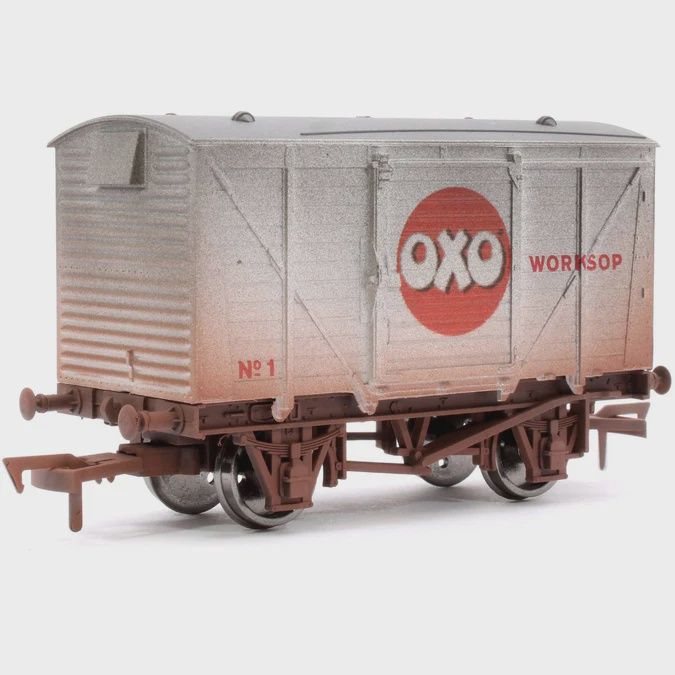 Dapol Ventilated Van Oxo No.1 Weathered [4F-011-131]