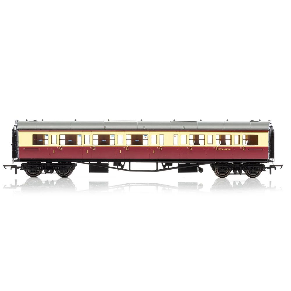 Hornby R4687A BR, Collett &#39;Bow-Ended&#39; Corridor Composite (Left Hand), W6146W - Era 4 [25% Off!*]
