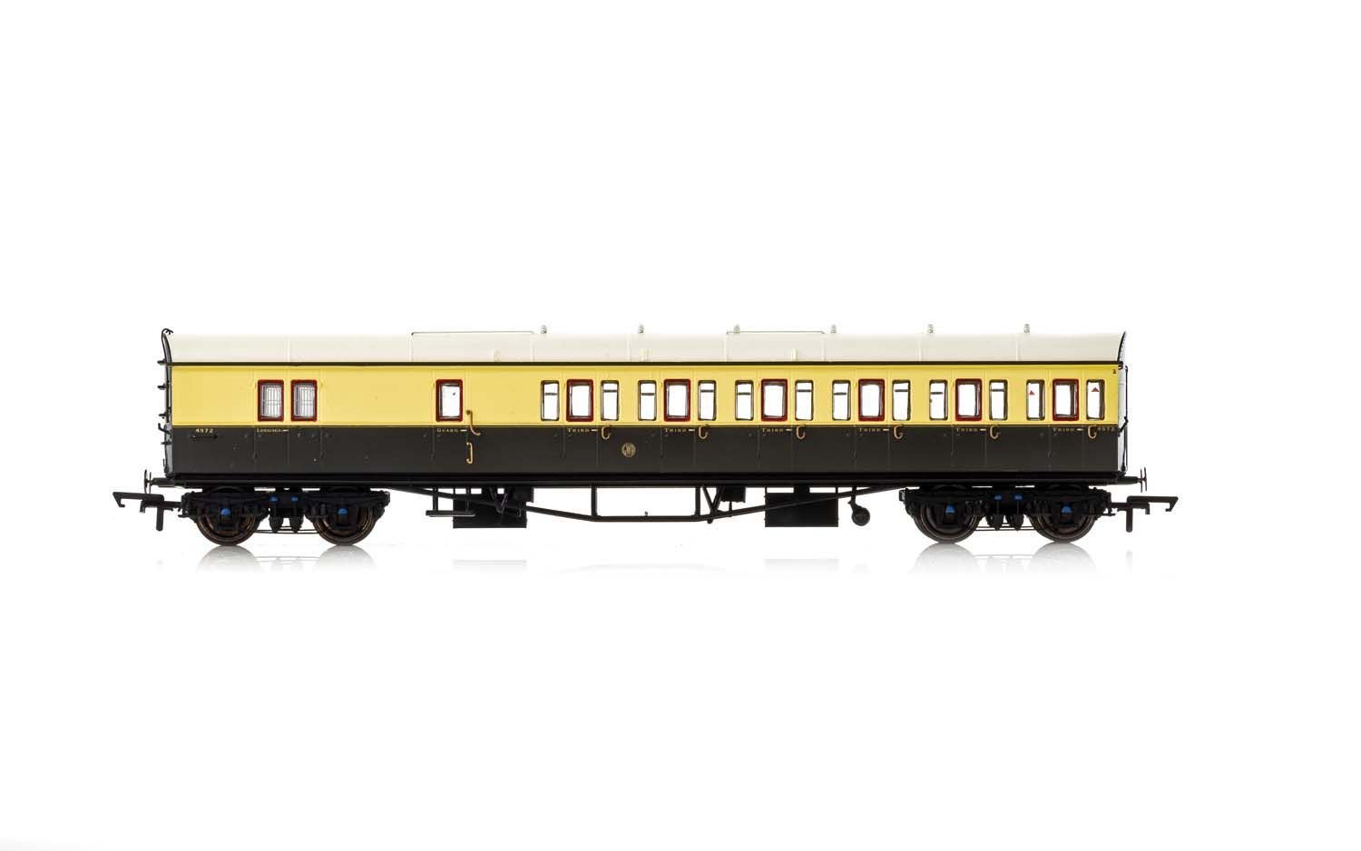 Hornby R4877A GWR, Collett 57&#39; Bow Ended D98 Six Compartment Brake Third (Right Hand), 5504 - Era 3 [25% Off!*]