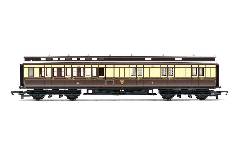 Hornby R4900 GWR, D29 &#39;Clerestory&#39; Corridor Brake Third, 3357 - Era 2 [25% Off!*]
