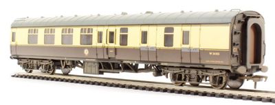 Bachmann Branchline BR Mk1 BSK Coach Brake Second Corridor Chocolate &amp; Cream (WR) (Weathered) [39-079C]