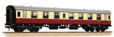 Bachmann Branchline BR Mk1 FO First Open BR Crimson &amp; Cream [39-825A]
