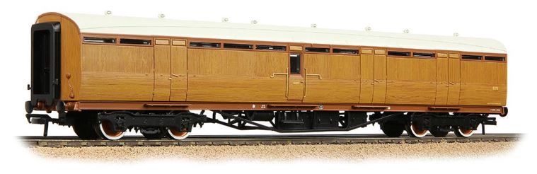 Bachmann Branchline LNER Thompson Full Brake LNER Teak Effect [34-360]