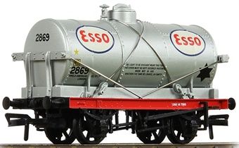 Bachmann Branchline 14T Tank Wagon &#39;Esso&#39; Silver [37-684B]