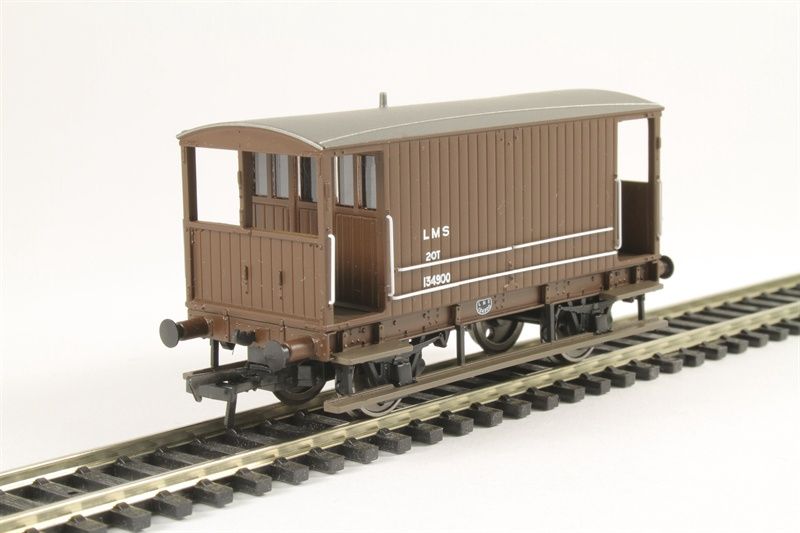 Bachmann Branchline 20T Midland Brake Van LMS Bauxite (without Duckets) [38-553A]