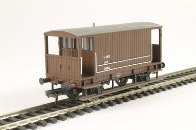 Bachmann Branchline 20T Midland Brake Van LMS Bauxite (without Duckets) [38-553A]
