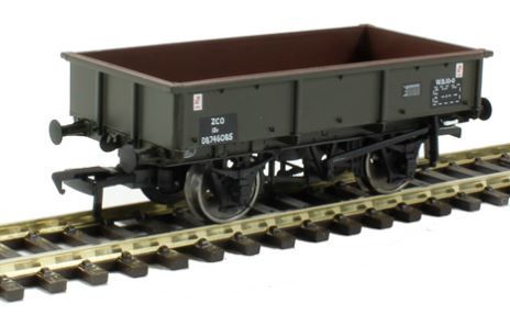 Bachmann Branchline BR 13T Steel sand tippler wagon in Departmental olive green [37-356]