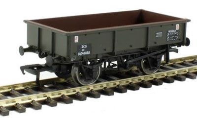Bachmann Branchline BR 13T Steel sand tippler wagon in Departmental olive green [37-356]