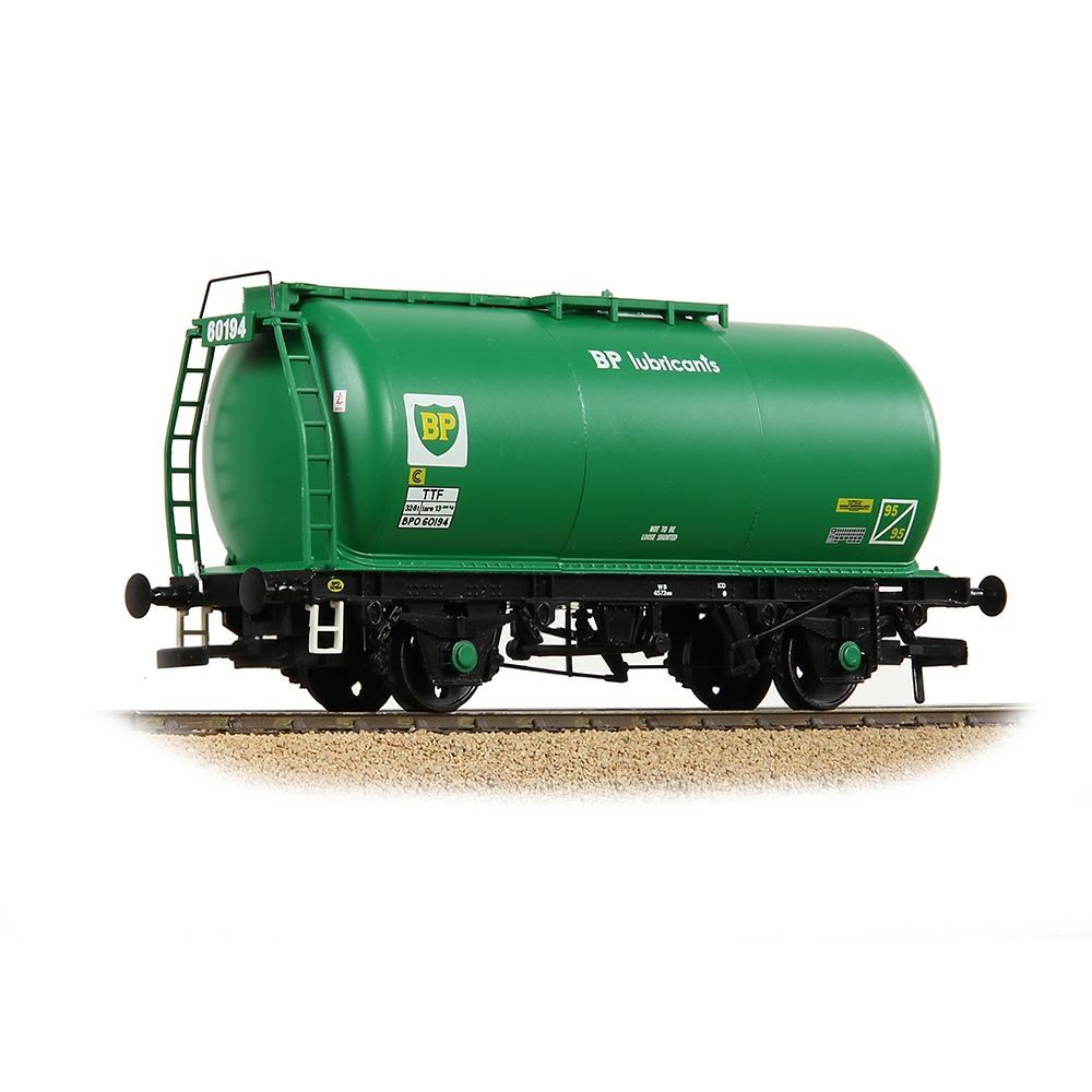 Bachmann Branchline BR 45T TTF Tank Wagon &#39;BP Lubricants&#39; Green [37-590]