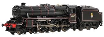 Graham Farish LMS 5MT &#39;Black 5&#39; with Welded Tender 45247 BR Lined Black (Early Emb.) [372-136B]