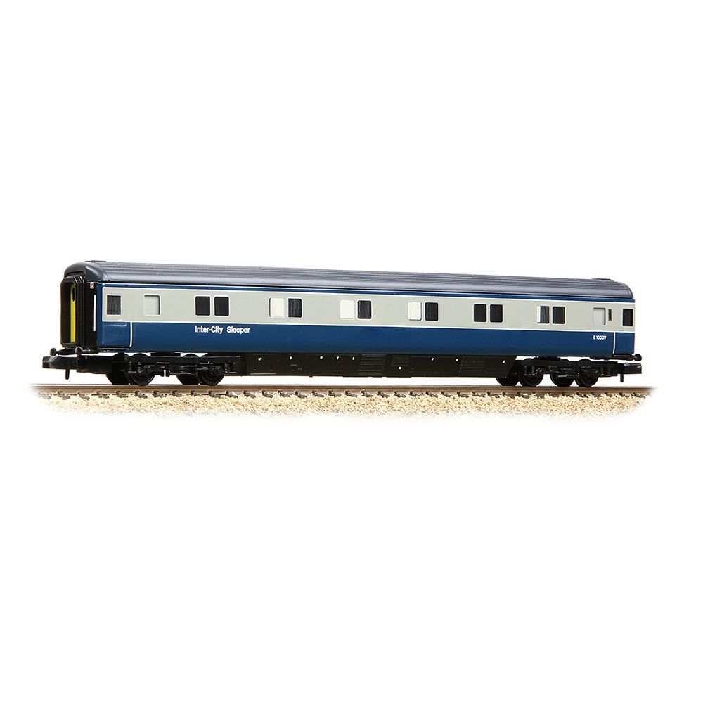 Graham Farish BR Mk3 SLEP Sleeper with Pantry BR Blue &amp; Grey (Inter-City Sleeper) [374-477A]