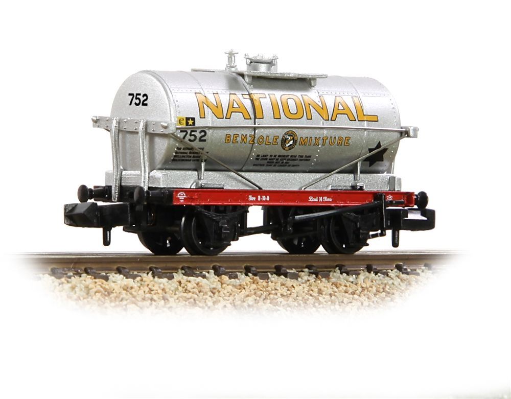 Graham Farish 14T Tank Wagon &#39;National Benzole&#39; Silver [373-650C]