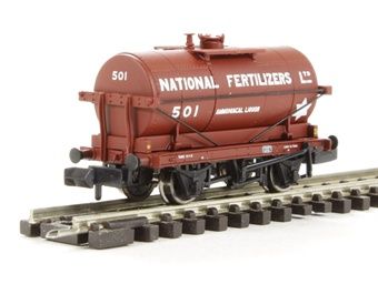 Graham Farish 14T Tank Wagon National Fertilizers Ltd [373-654]