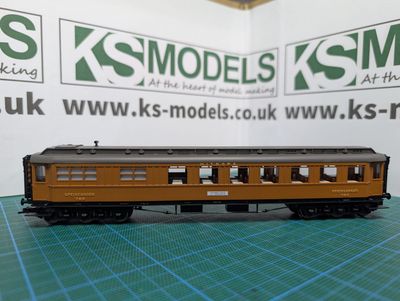 PRE-OWNED Fleischmann HO Gauge 5155K 6-axled restaurant coach, type WR 6ü, Speisewagen 785 of the MITROPA company