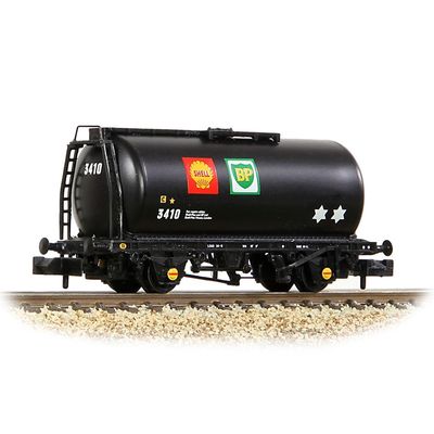 Graham Farish BR 45T TTA Tank Wagon &#39;Shell/BP&#39; Black [373-778B]