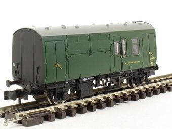Graham Farish BR Mk1 Horse Box Green (SR) [373-362]