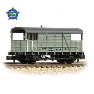 Graham Farish SE&amp;CR 25T &#39;Dance Hall&#39; Brake Van BR Grey [378-027]