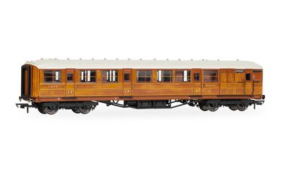 Hornby R40454 LNER - Gresley Corridor - 21437 - Brake Composite Coach [*Summer Sale - SAVE £10.50!]