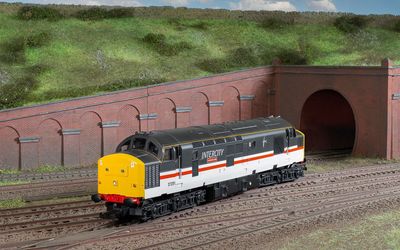 Hornby R30180 RailRoad Plus BR InterCity, Class 37, Co-Co, 37251 &#39;The Northern Lights&#39; - Era 8 [25% Off!*]