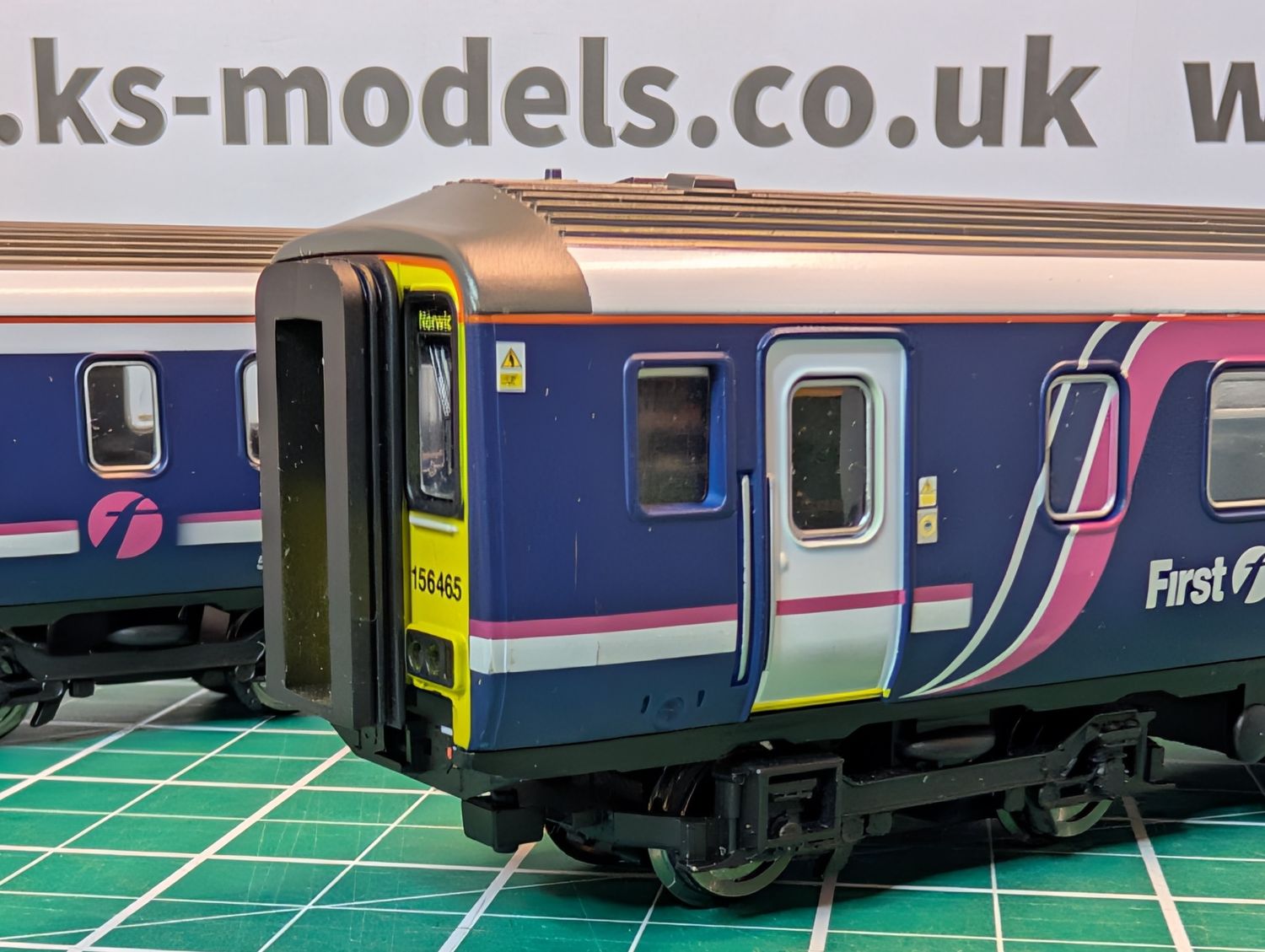 PRE-OWNED Hornby R2695 Class 156, Blue First Scotrail, 156465 [C3]