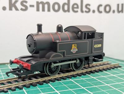 PRE-OWNED Hornby R2877 Collector Club Loco 2009 BR 0-4-0 Tank Loco, BR Black, Early Crest [C1]