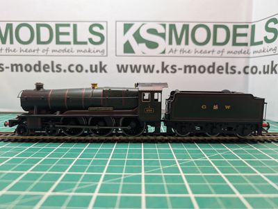 PRE-OWNED Hornby R2391 &#39;County of Carnarvon&#39;, 1010, GWR Green, Lined [C2]