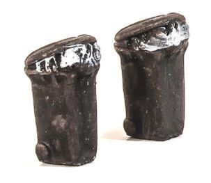 Harburn Hobbies SS376 OO/HO Gauge Station &amp; Street Series Wheelie Bin, Over-filled, Black (2) [25% DISCOUNT!]