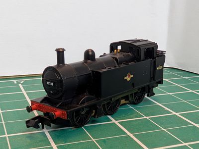 PRE-OWNED Graham Farish Class 3F Jinty 0-6-0T 47338 in BR Black Late Crest [372-200] [C2]
