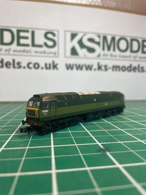 PRE-OWNED Graham Farish Class 47/0, D1565, BR Green, Small Yellow Panels, DCC SOUND FITTED [371-825DSF] [C1]