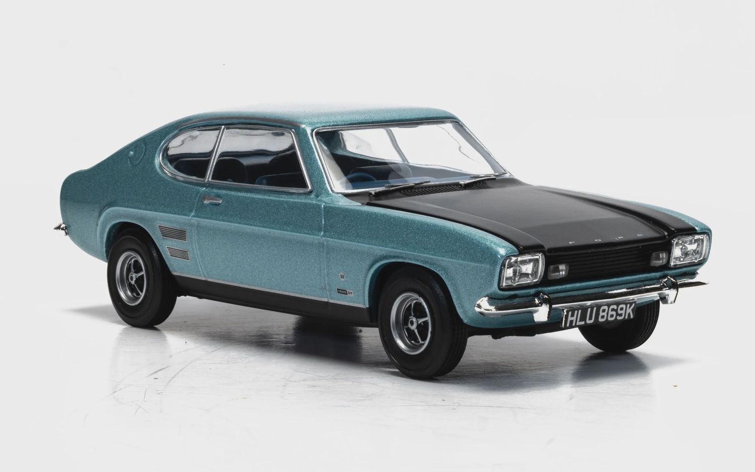 Vanguards VA13320 Ford Capri Mk1 1600 GT XLR, Glacier Blue