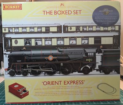 PRE-OWNED Hornby R1038 The Orient Express Premier boxed complete train set [C2]