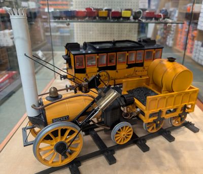Hornby 3.5" Gauge Stephenson's Rocket Collection [C1]