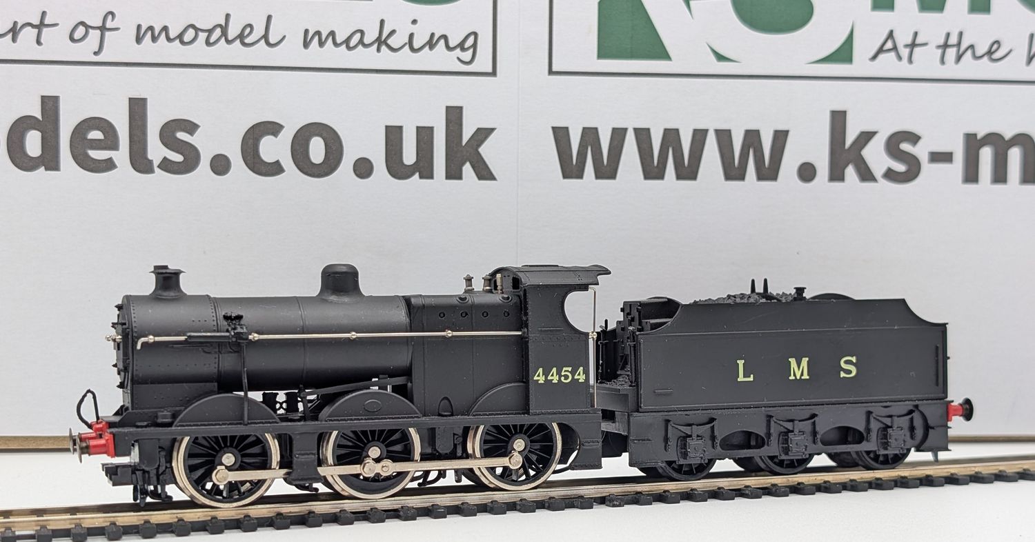 PRE-OWNED Airfix 54122-6 Class 4F, LMS black, 4454 [C3]