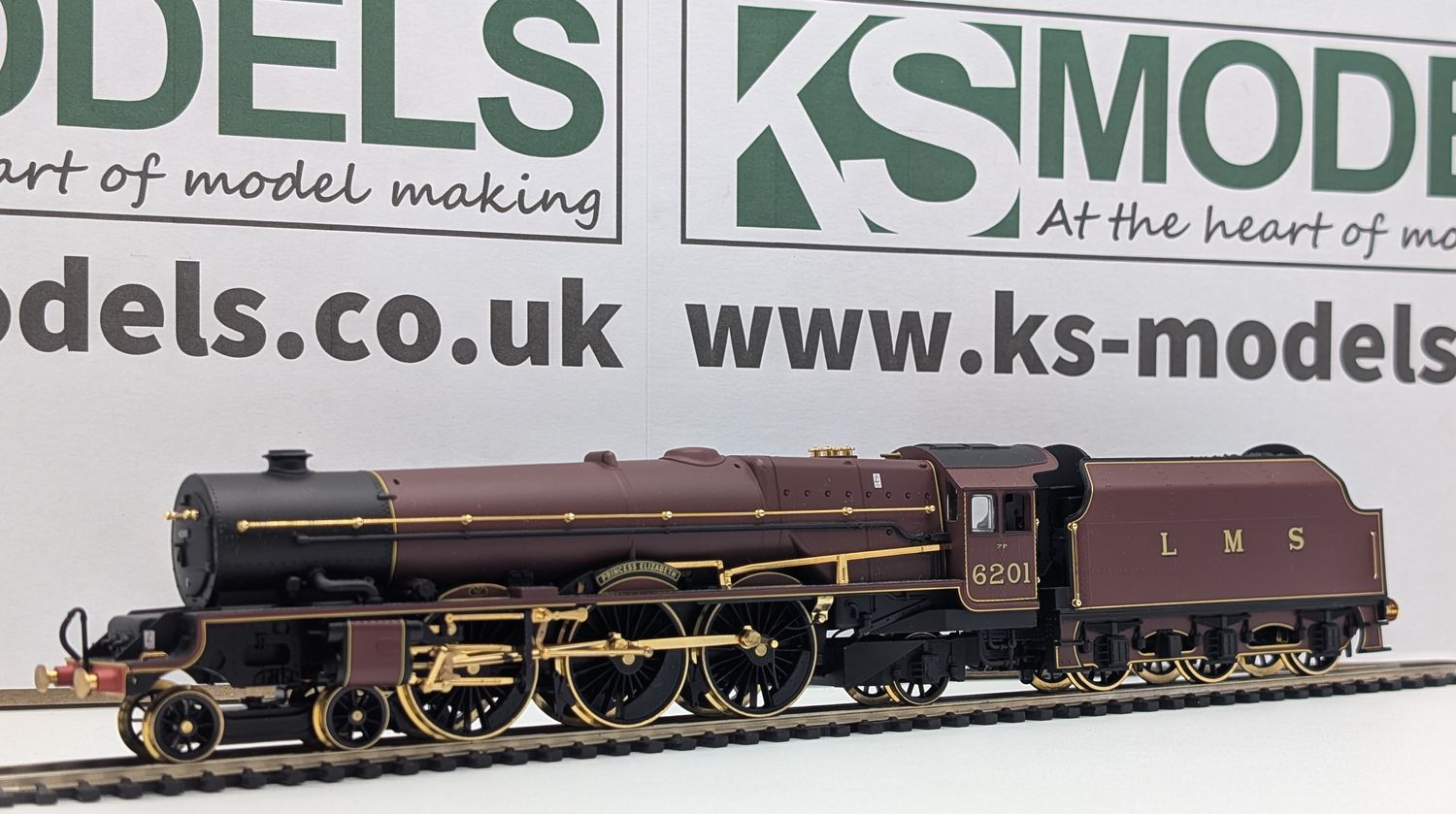 PRE-OWNED Hornby R2215 'Princess Elizabeth', 6201, LMS Maroon, GOLD WHEELS VERSION [C1]