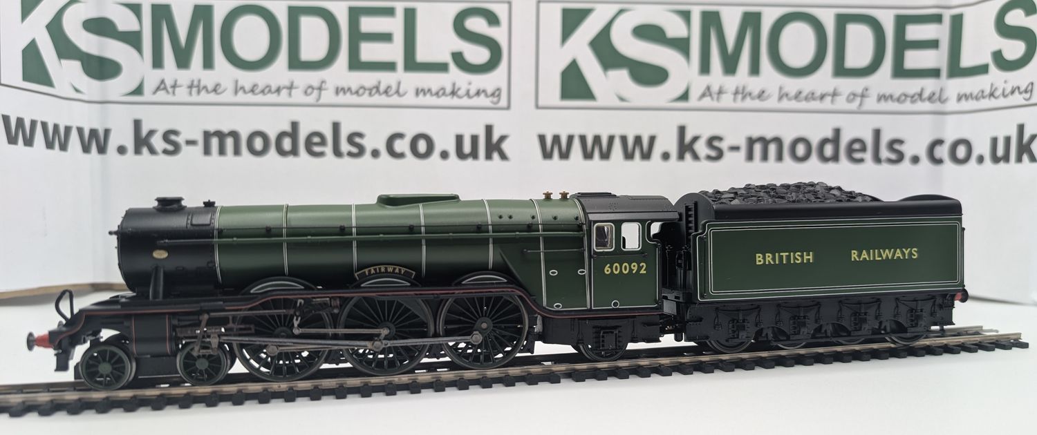 PRE-OWNED Hornby Class A1/A3 'Fairway', 60092, BR (LNER) Green, 'BRITISH RAILWAYS' [R2363M] [C2]