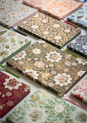Notebook 14.8 x 21.6 Lined Paper Roja Rose