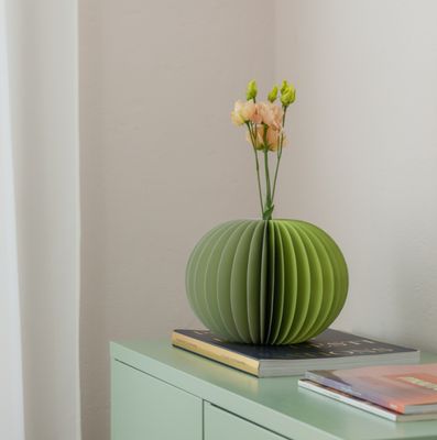 Paper Vase Yuki Sage